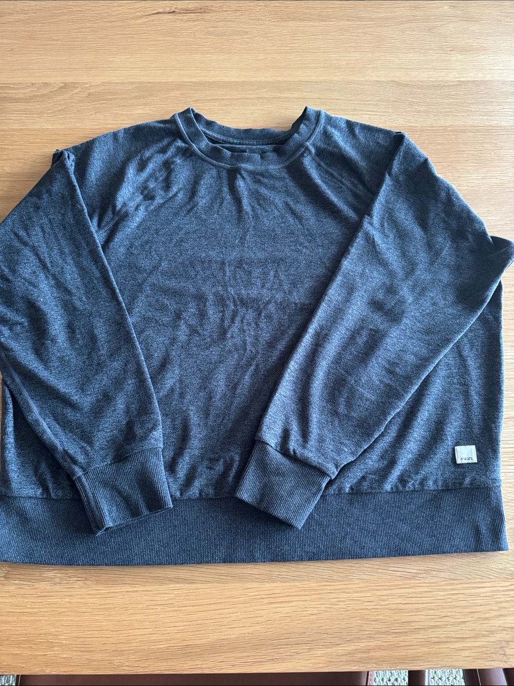 Vuori Women's Crewneck Sweatshirt - Charcoal